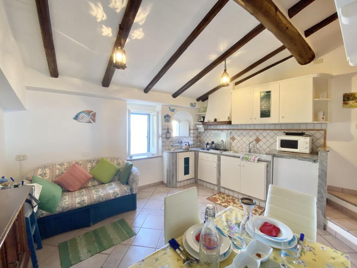 holidaycasa Gio - in centro vista mare Sperlonga Exterior foto